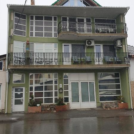 Hostel Sc Afitos Srl Drobeta Turnu Severin Exterior foto